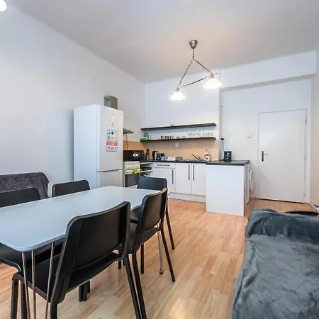 Apartments Safarikova 18 Prague Exterior photo