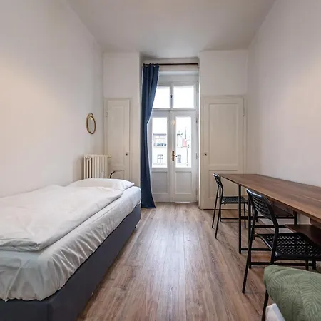 Apartments Safarikova 18 Prague Exterior photo
