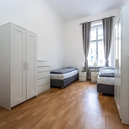 Apartments Safarikova 18 Prague Exterior photo