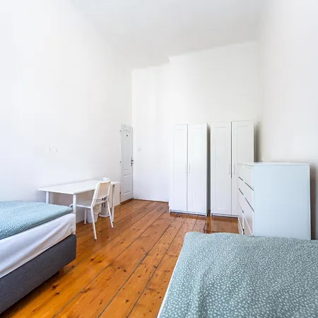 Apartments Safarikova 18 Prague Exterior photo