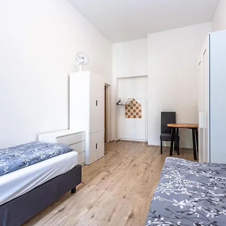 Apartments Safarikova 18 Prague Exterior photo